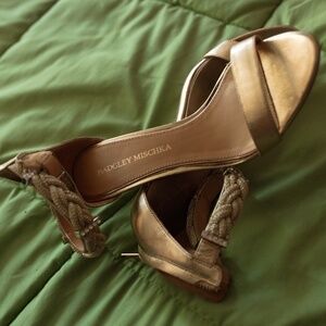 Badgley Mischka gold statement stiletto heels size 6 1/2 with rhinestones